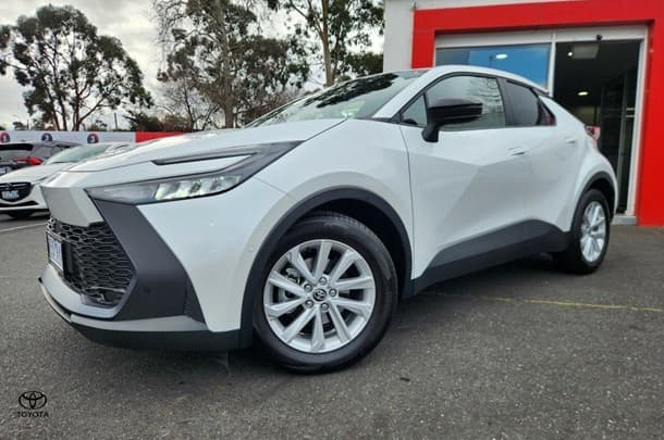 2026 Toyota C-HR GXL in White
