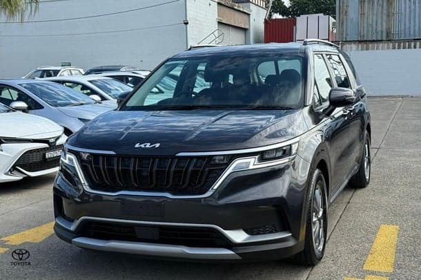 2023 Kia Carnival S in Panthera Metal (P2m)