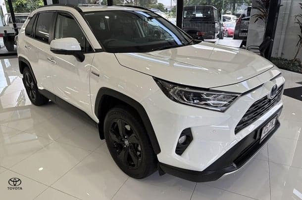 2020 Toyota RAV4 Cruiser-AWD in White