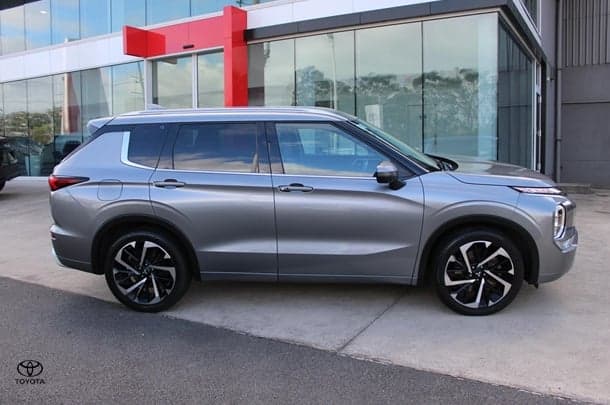 2022 Mitsubishi Outlander Exceed in Other