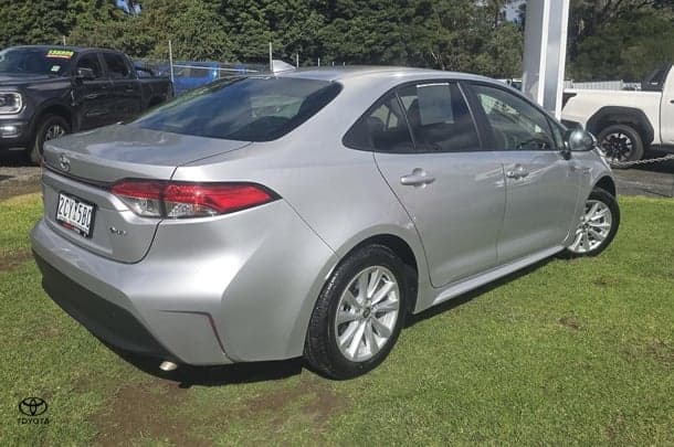 2025 Toyota Corolla SX in Silver