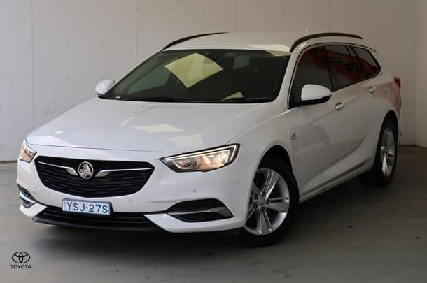 2018 Holden Commodore LT in White