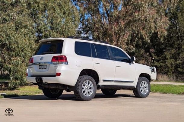 2020 Toyota Landcruiser Sahara in White