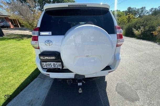 2017 Toyota Landcruiser Prado GXL in White