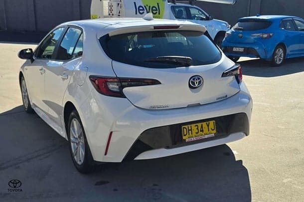 2023 Toyota Corolla Ascent Sport in White