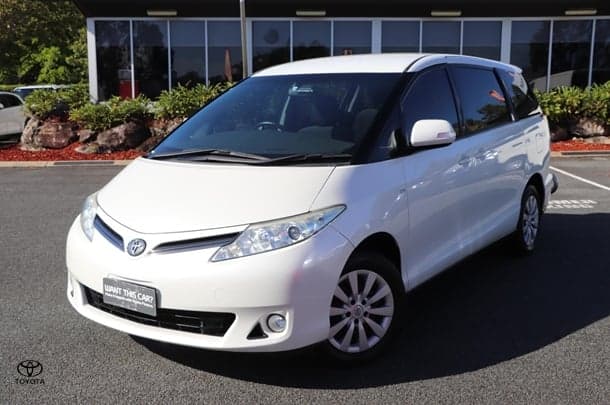 2016 Toyota Tarago GLI in White