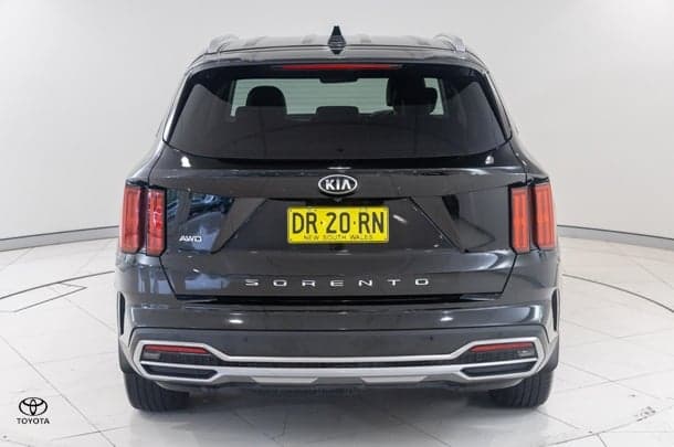 2020 Kia Sorento Sport+ in Black