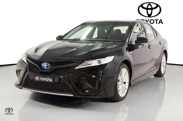 2020 Toyota Camry SL in Black