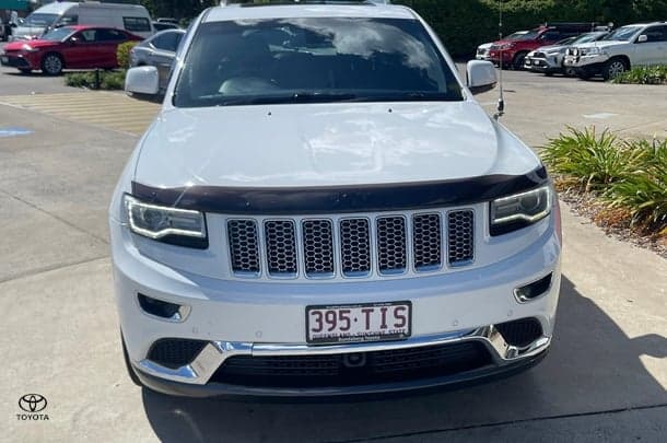 2013 Jeep Grand Cherokee Summit in White
