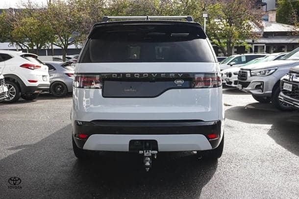 2021 Land Rover Discovery D300 R-Dynamic HSE in White