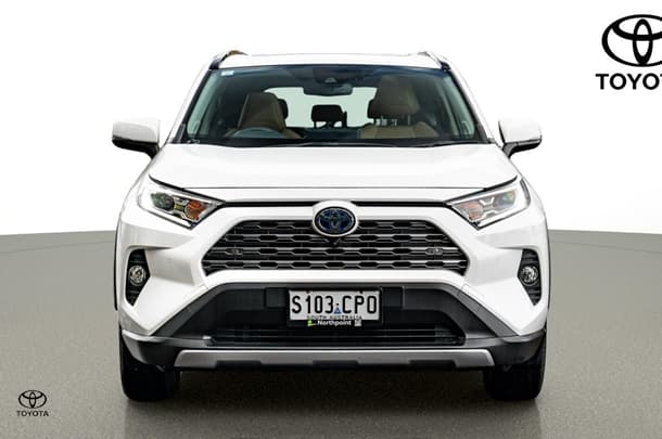 2020 Toyota RAV4 Cruiser in White