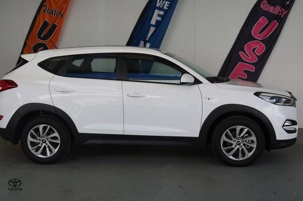 2017 Hyundai Tucson Active in White