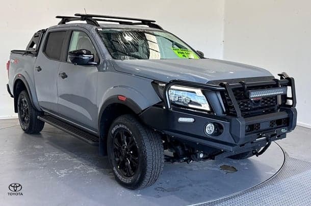 2024 Nissan Navara PRO-4X in Grey