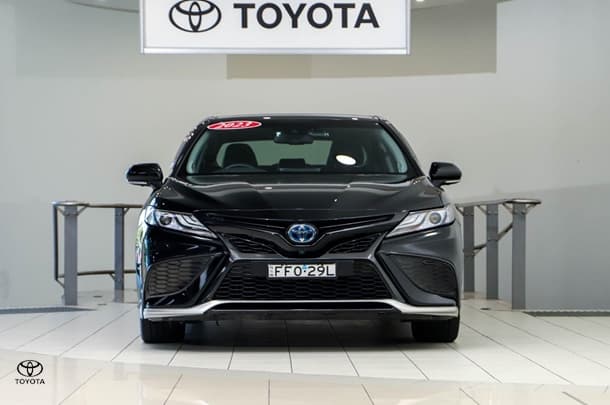 2023 Toyota Camry SL in Black