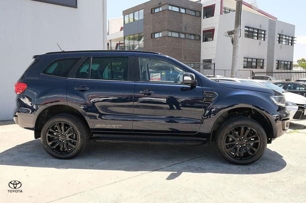 2020 Ford Everest Sport in Deep Crystal Blue