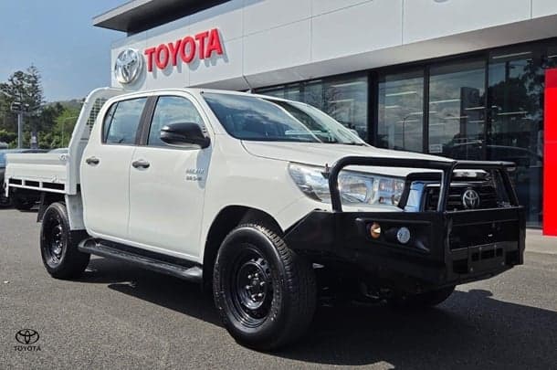 2020 Toyota Hilux SR in White