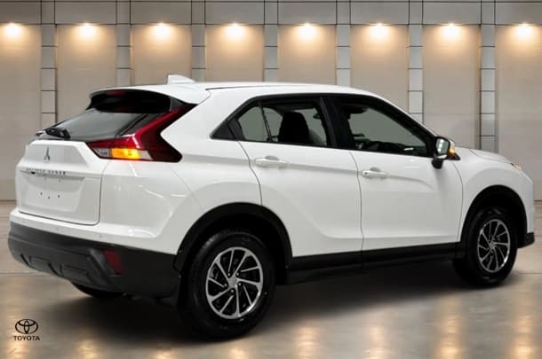 2023 Mitsubishi Eclipse Cross ES in White