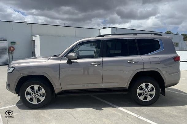 2022 Toyota Landcruiser VX in Bronze