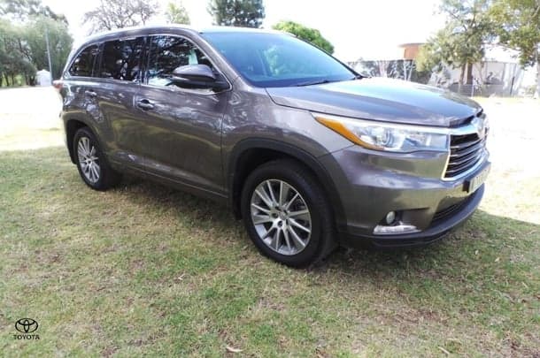 2015 Toyota Kluger Grande in Grey