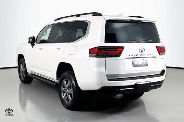 2022 Toyota Landcruiser Sahara in White