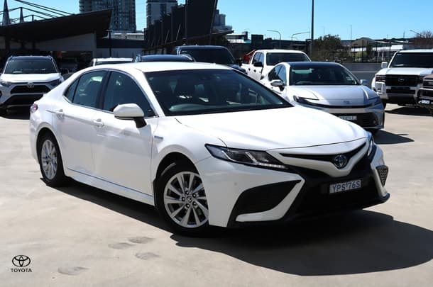 2021 Toyota Camry Ascent Sport in White