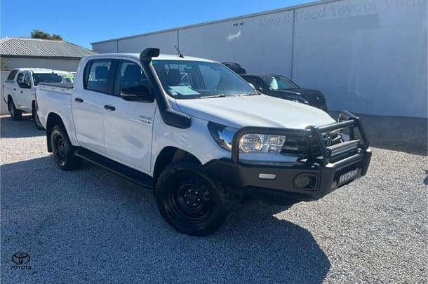 2018 Toyota Hilux SR in White