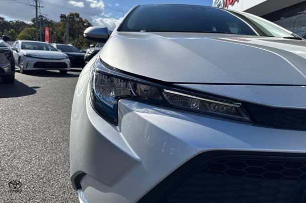 2020 Toyota Corolla Ascent Sport Hybrid in Silver