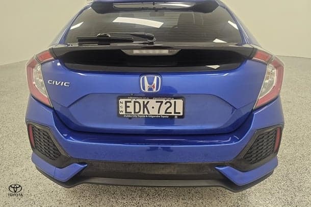 2019 Honda Civic VTi-S in Blue
