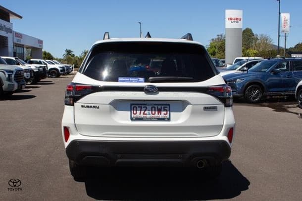 2025 Subaru Forester Hybrid in White