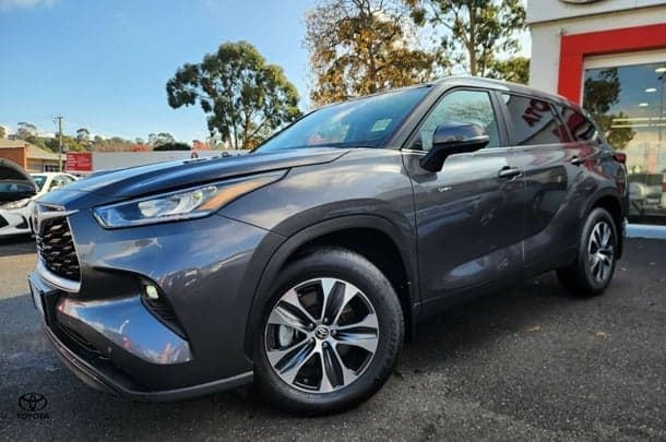 2025 Toyota Kluger GXL in Grey