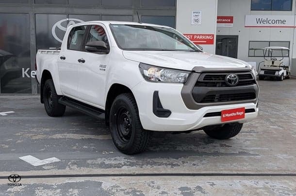 2020 Toyota Hilux SR in White