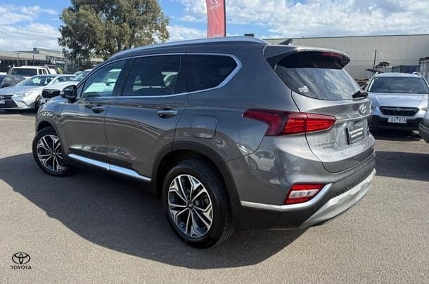 2020 Hyundai Santa Fe Highlander in Grey