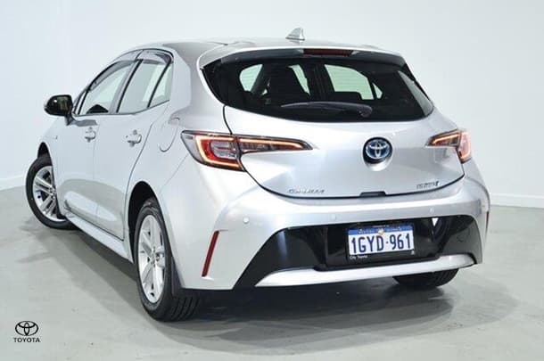 2019 Toyota Corolla Ascent Sport in Silver