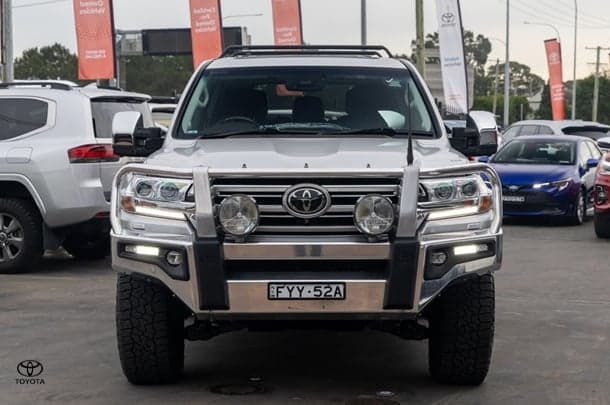 2019 Toyota Landcruiser Sahara in Silver