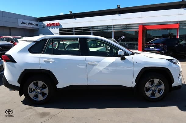 2025 Toyota RAV4 GX in White