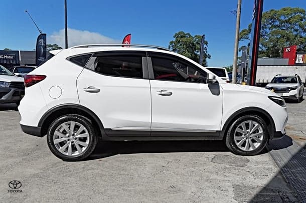 2022 MG ZST Core in White