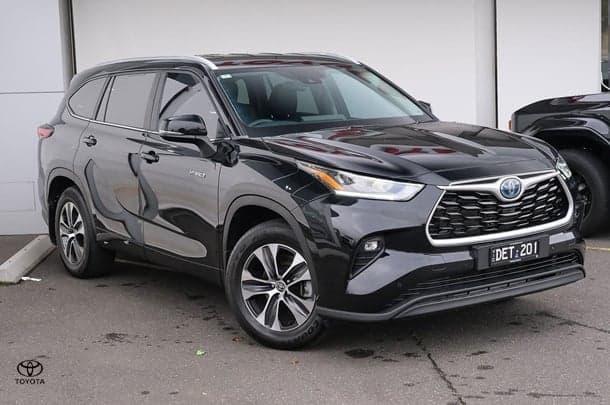 2023 Toyota Kluger GXL in Black
