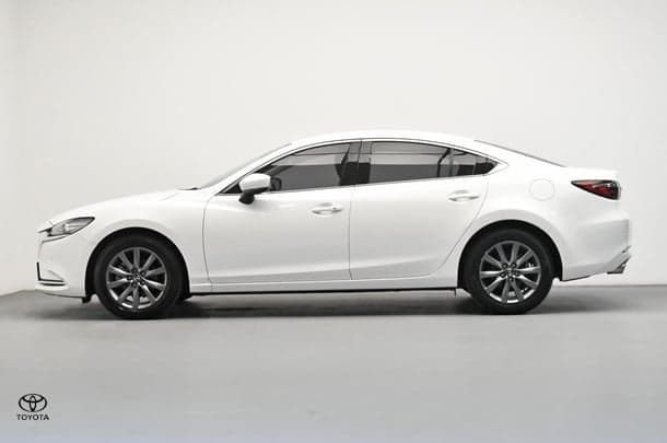 2022 Mazda 6 Touring in White