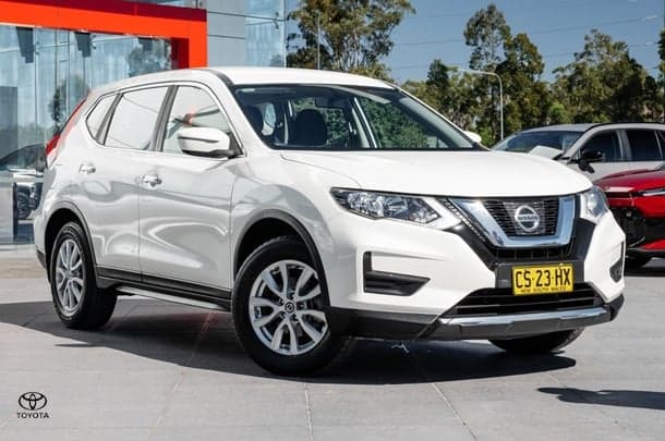 2018 Nissan X-TRAIL ST in White