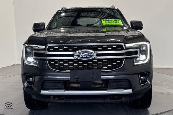 2024 Ford Everest Platinum in Grey