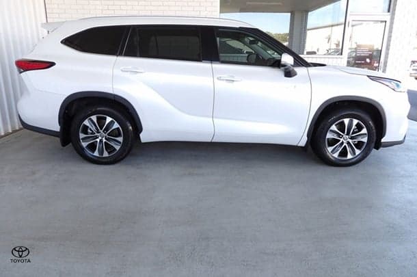 2022 Toyota Kluger GXL AWD in White