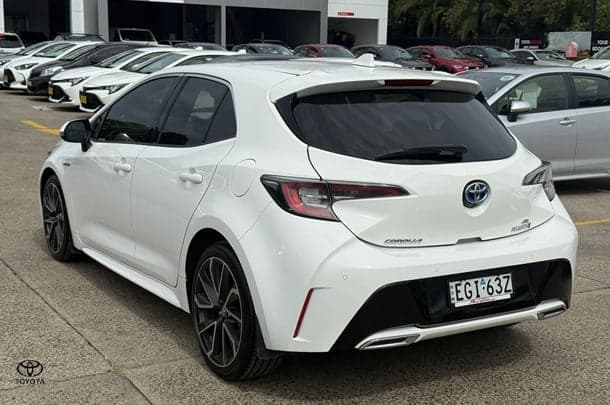 2019 Toyota Corolla ZR in White