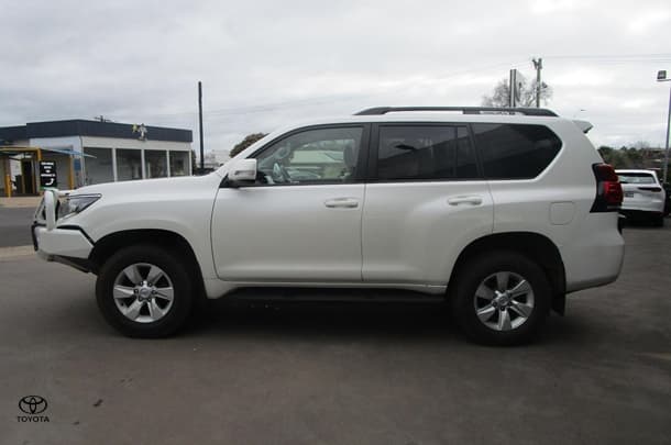 2021 Toyota Landcruiser Prado GXL in White