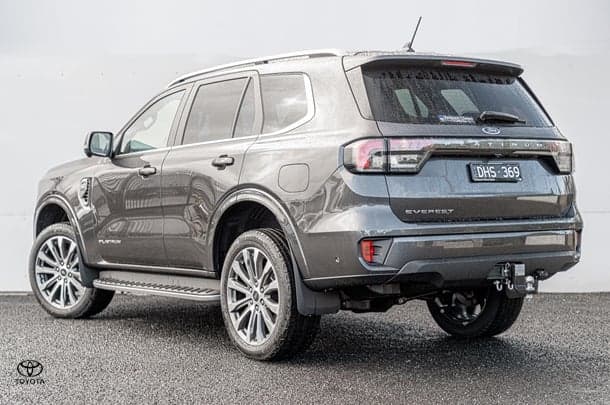 2024 Ford Everest Platinum in Grey