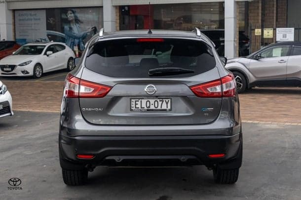 2016 Nissan QASHQAI Ti in Grey