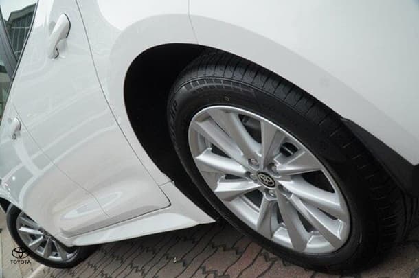 2023 Toyota Corolla Ascent Sport Hybrid in White