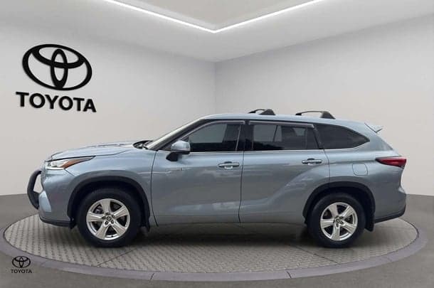 2022 Toyota Kluger GX in Blue