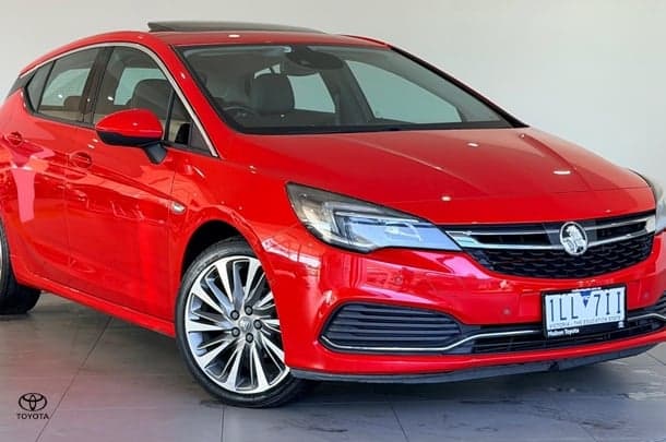 2017 Holden Astra RS-V in Red