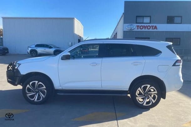 2021 Isuzu MU-X LS-T in White