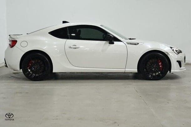 2018 Subaru BRZ tS in White